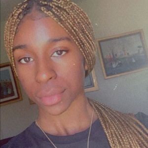 Meet your Posher, Dejanee